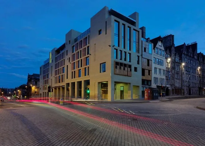Explore the Best Boutique Hotels in Edinburgh Old Town